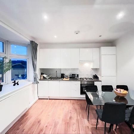 Prime Location Camden Luxury Apt Sleeps 6 Londra Dış mekan fotoğraf